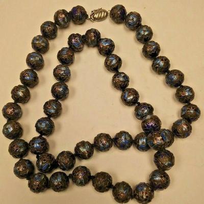 https://www.ebay.com/itm/114327024835	PR3020 USED VINTAGE KNOTTED 30 INCH BLUE CLOSSONNE ENAMEL BEAD NECKLACE 	Auction
