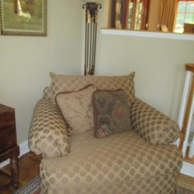 Oversized Chair ~ Thomasville Living Room Suite 