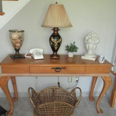 Thomasville Console Table 