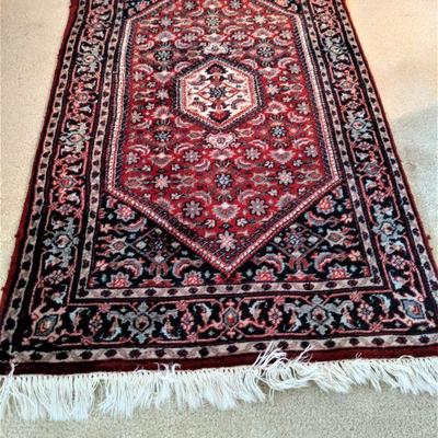 All wool hand tied area rug - 3x5