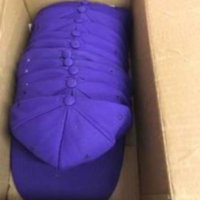 10 purple ballcaps Large