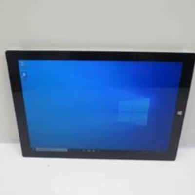 Windows Surface Pro 3 Intel Core i5 @ 1.90GHz, 4 GB Ram, 128 GB HDD, Windows 10, For Parts or Repair
