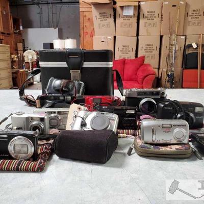 806	

Approx. 10 Cameras
Canon, Panasonic, Olympus, Kodak, Amd More