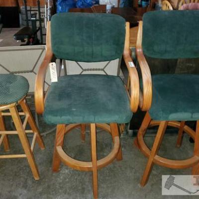 3082	

3 Barstools
each measures approx 30