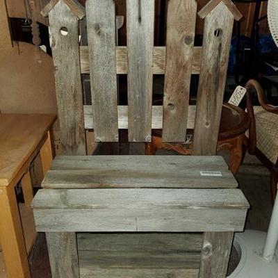 3078	

Wooden Bench
Measures approx 24