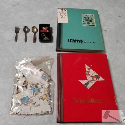 802	

2 Stamp Albums, Stamps, Pins, And Decorative Utensils
2 Stamp Albums, Stamps, Pins, And Decorative Utensils