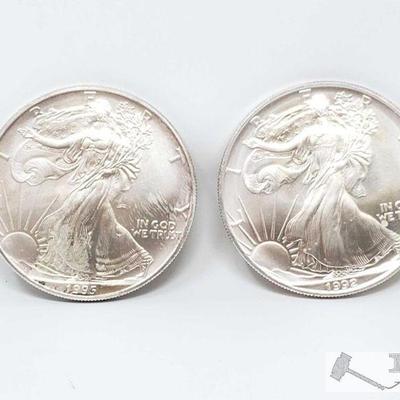 594	

2 1994 And 1995 Walking Liberty Fine Silver 1oz Coins
2 1994 And 1995 Walking Liberty Fine Silver Coins
