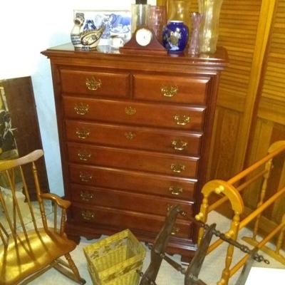 nice chest of drawers $75.00