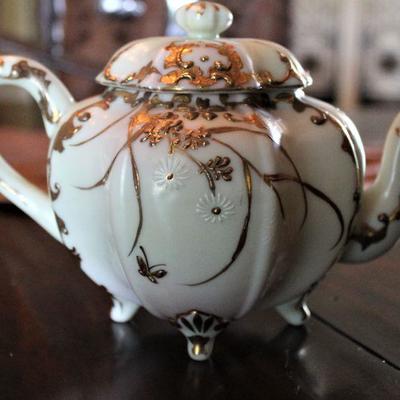 Teapot Exquisite China