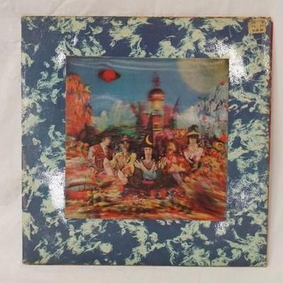 1042	THE ROLLING STONES, THEIR SATANIC MAJESTIES REQUEST STEREO ALBUM DECCA MADE IN ENGLAND TXS 103, IS GATE FOLD & HAS A HOLOGRAPHIC COVER

