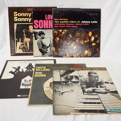 1073	LOT OF SIX JAZZ ALBUMS; SONNY ROLLINS SONNY'S TIME, SONNY STITT QUARTET LOW FLAME, NICE & EASY THE SOULFUL VIBES OF JOHNNY LYTLE,...