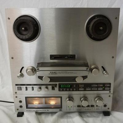 1240	TEAC X-1000R REEL TO REEL TAPE DECK, POWERS UP, NO FURTHER TESTING DONE, ESTATE ITEMS SOLD AS IS, ALL VINTAGE ELECTRONICS SHOULD BE...