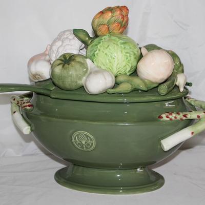 Fitz & Floyd â€œGiardinoâ€  Hand Painted Porcelain Ceramic Soup Tureen with Lid and Ladle (c.2010-2013)