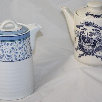 -Makasa â€œSusanneâ€ Porcelain Coffee Pot.                                    -Classic Ceramics California Pantry Navy and White Roaster...