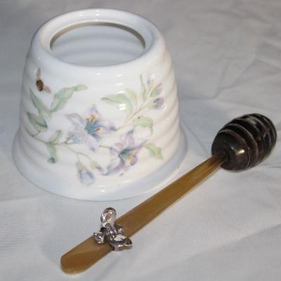 -Lenox "Butterfly Meadow" Honey Pot without Lid                 - Carved Horn Honey Dipper 