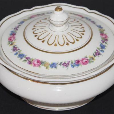â€œQueensware â€œ Porcelain Covered Vegetable