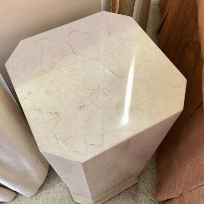 Marble Stand  T28