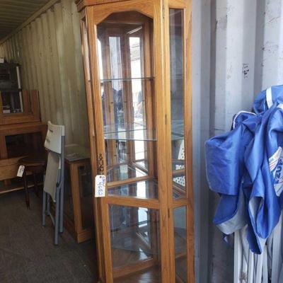4612	

Corner China Cabinet
Measures Approx: 77