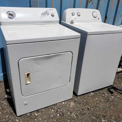 30513	

Crosley Dryer And Amana Washer
Measures Approx: 27
