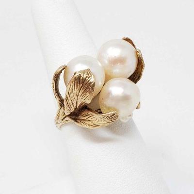 610	

10k Gold Pearl Ring- 10.1g
Weighs Approx 10.1g, Size Approx 7. Comes With Box