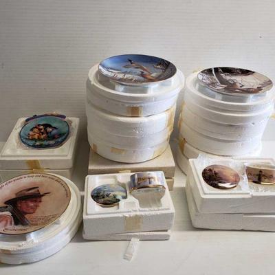4093	

Approx 15 Collectable Plates And Music Boxes
By Thomas Kinkade And David Maass
