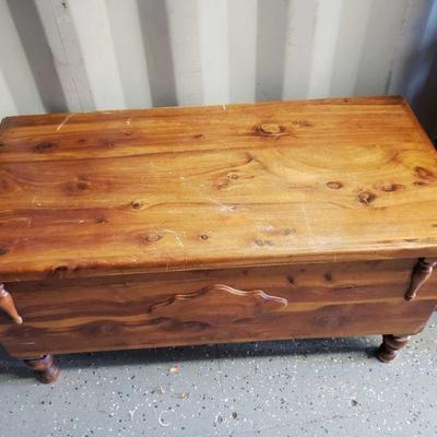 5502	

Wood Chest
Wood Chest Approximately 40
