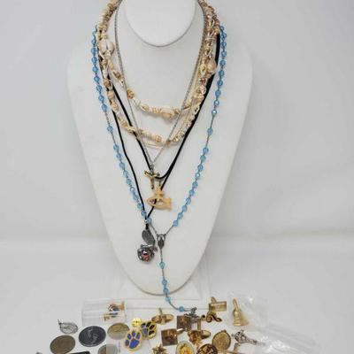780	

Costume Jewelry
Includes Pins, Tie Pins, Necklaces, Coins and more!