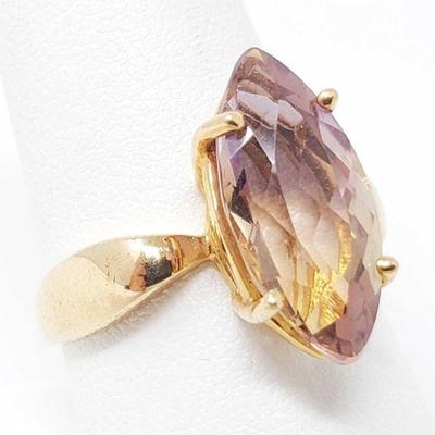 534	
14k Gold Ring With Semi Precious Stone, 5g
Weighs Approx 5g Size 10