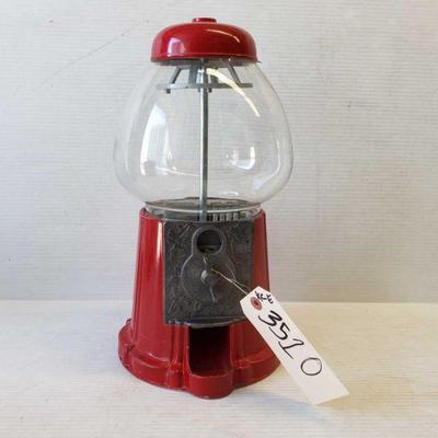 3510	

Carousel Industries Gumball Machine
Measures Approx: 15