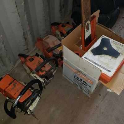 11608	

4 Chainsaws, Blades, Chain Lubricant, And More
4 Chainsaws, Blades, Chain Lubricant, And M