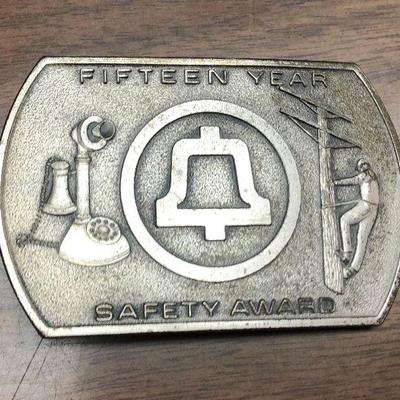 https://www.ebay.com/itm/114362202519	LX2093: ATT / South Central Bell Safety Award 15 Years Belt Buckle 	Auction Start after 08/19/2020...