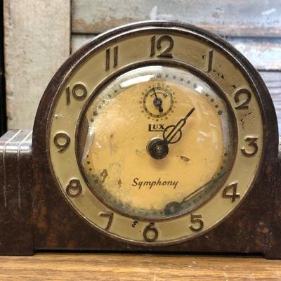 https://www.ebay.com/itm/114362285726	LX2105: Vintage Lux Symphony manual alarm clock ASIS - Not Tested	Auction Start after 08/19/2020 6 PM
