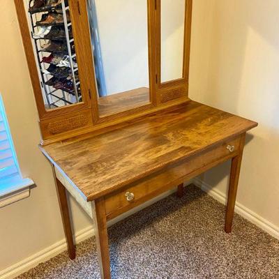 SOLD ~ Solid wood dressing table - $65
