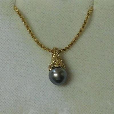 14 k Pearl Necklace