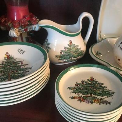 Christmas Spode plates and bowls