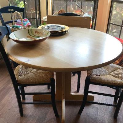 Round drop leaf Table with 4 Blue Rush Seat chairs