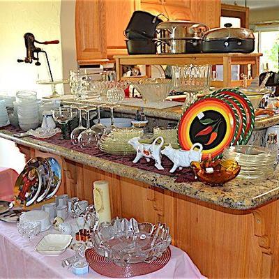 Plates, Kitchen Appliances