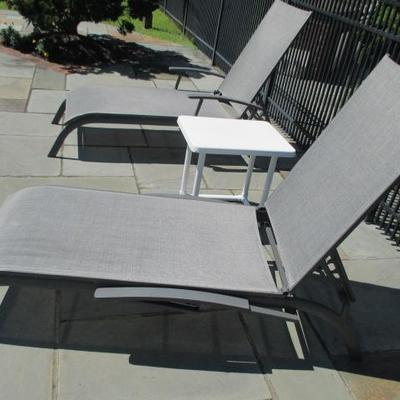 Outdoor Lounge Chairs  