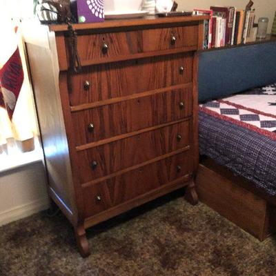 https://www.ebay.com/itm/124304000880	LX1041: Tiger Oak Tall 19 Century Chest of Drawers Local Pickup	Buy-It-Now	 $249.99 
