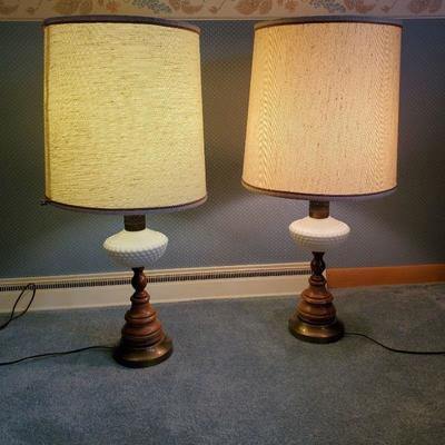 Milkglass Lamps 2