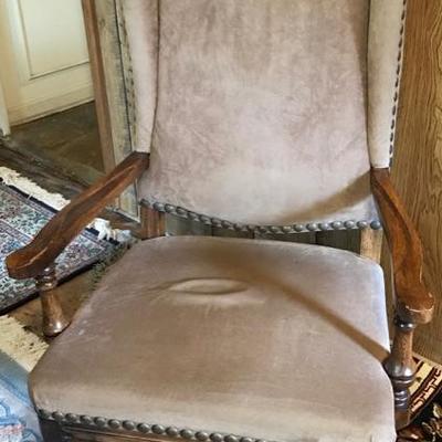 
Set of 6 chairs $270

