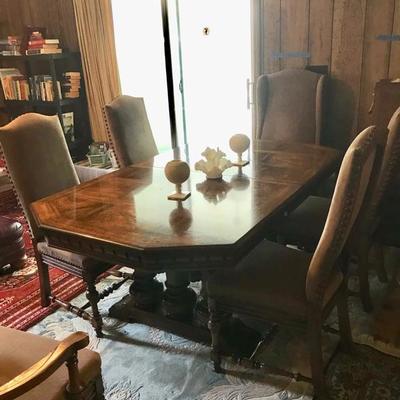 Baker dining table with 2 extra leaves and custom made pads $350

