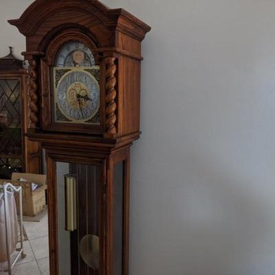 Herschede grandfather clock
77