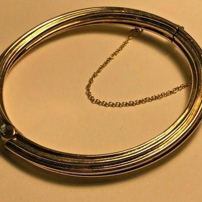 WL114 STERLING SILVER GOLD TONE BRACELET WITH CHAINED CLASP	https://www.ebay.com/itm/124320686785	BIN	 $20.00 
