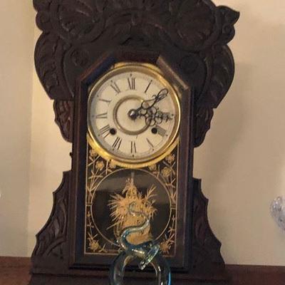https://www.ebay.com/itm/114361629650	WL2069 Vintage Wooden Cabinet Mantel Clock Local Pickup	Buy-It_Now	100
