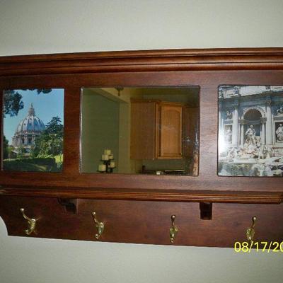 Mirrored Picture 4 Hook Wall Rack