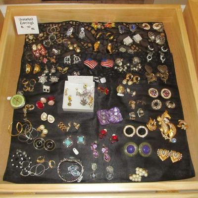 Stunning costume jewelry!!  Large selection!!!