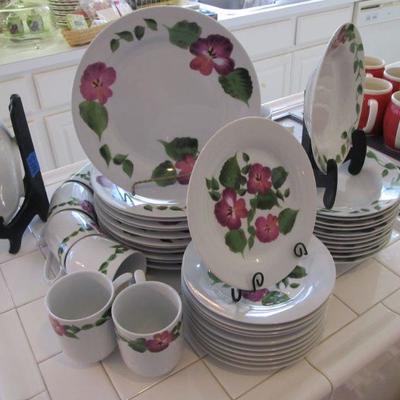 Nice dish set
