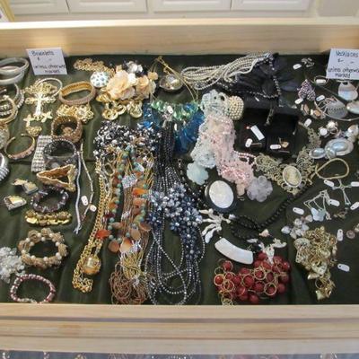 Stunning costume jewelry!!  Large selection!!!