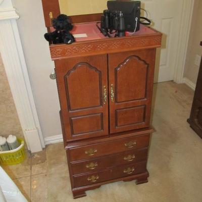 Nice jewelry cabinet